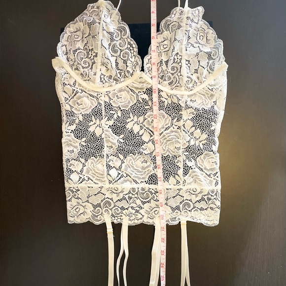 White Lingerie Set Lace Teddy Bodysuit Garter Matching Panties Size M NEW! - Picture 3 of 5